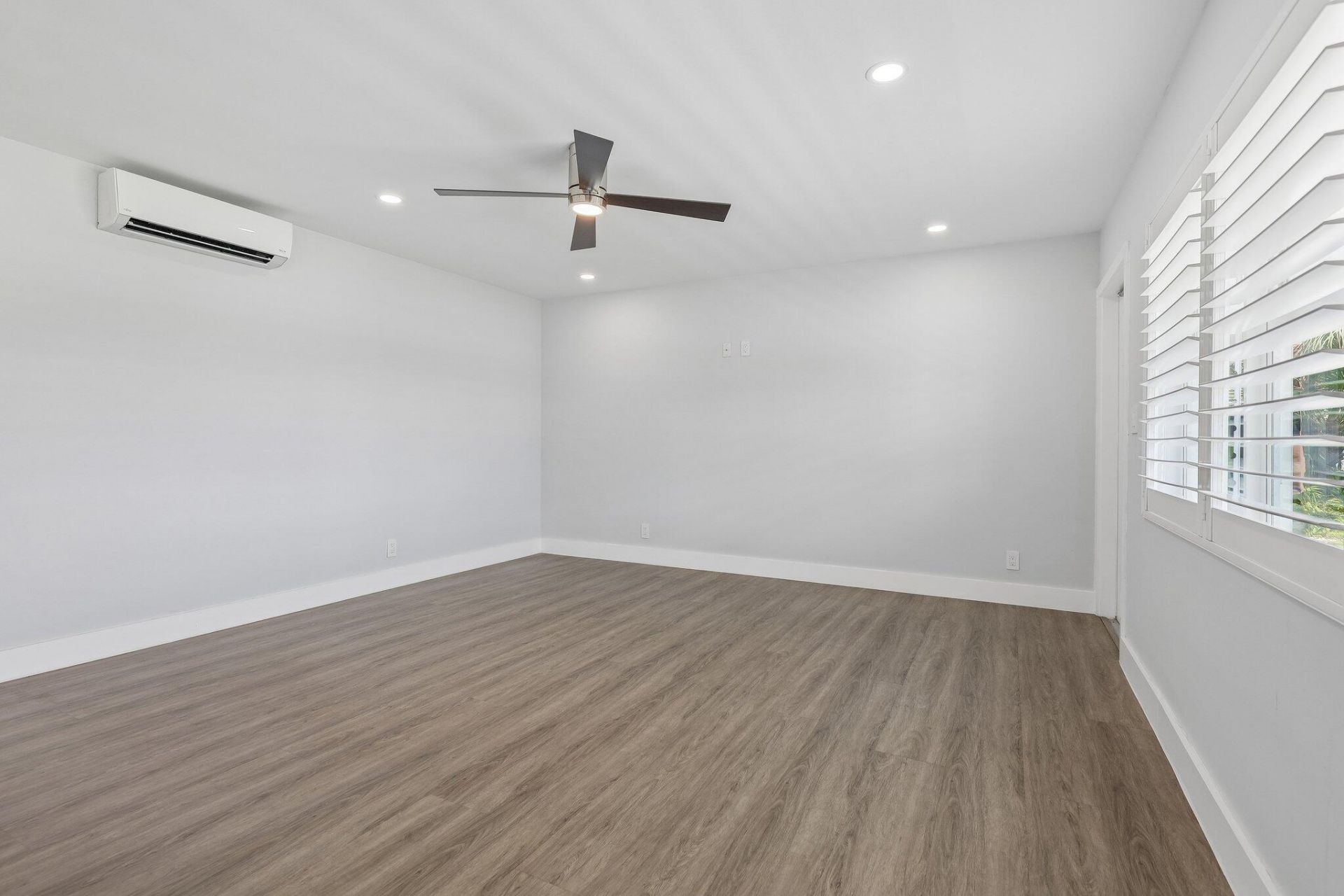 1850 S Ocean Drive, Unit 111, Fort Lauderdale, FL 33316 Photo