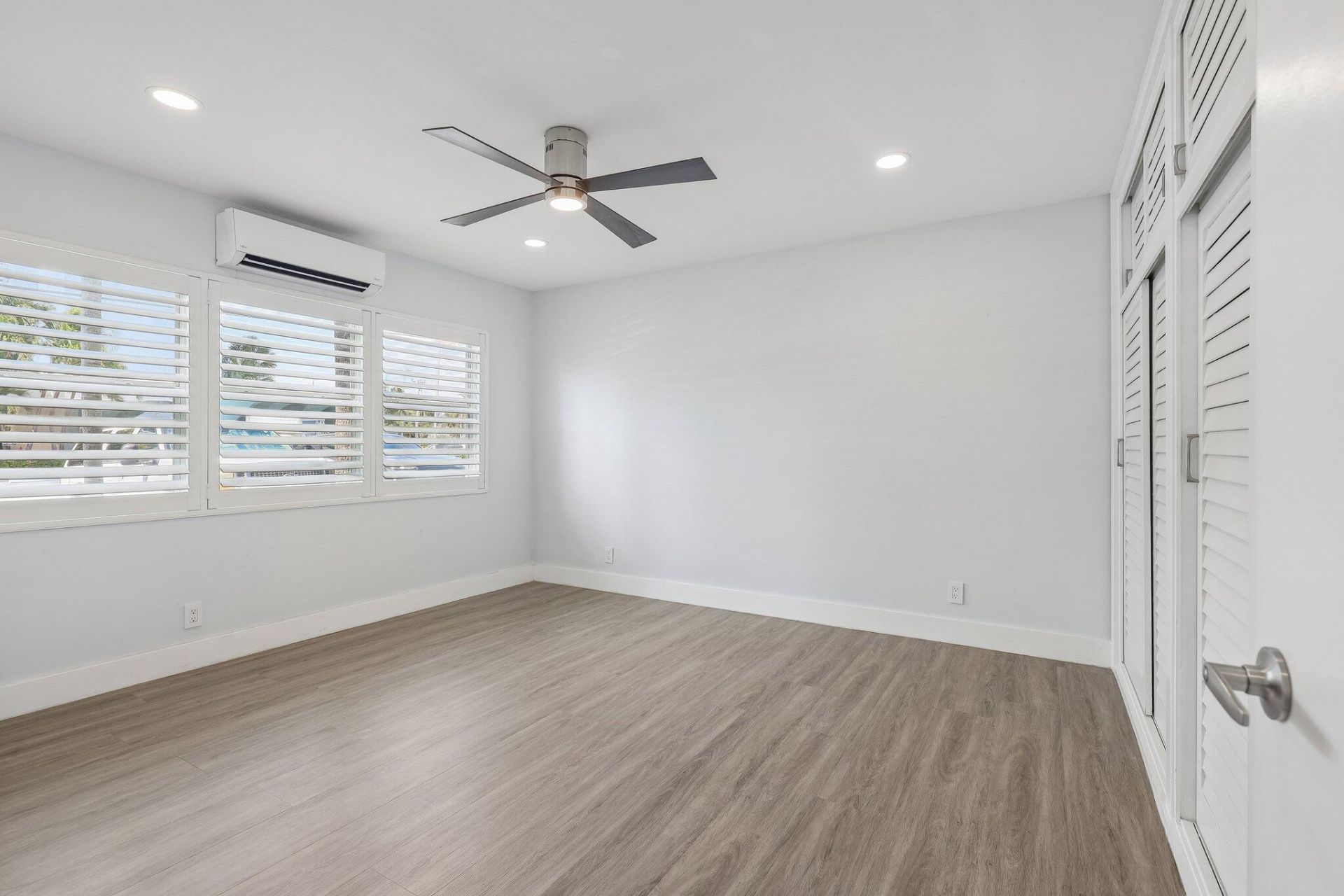 1850 S Ocean Drive, Unit 111, Fort Lauderdale, FL 33316 Photo