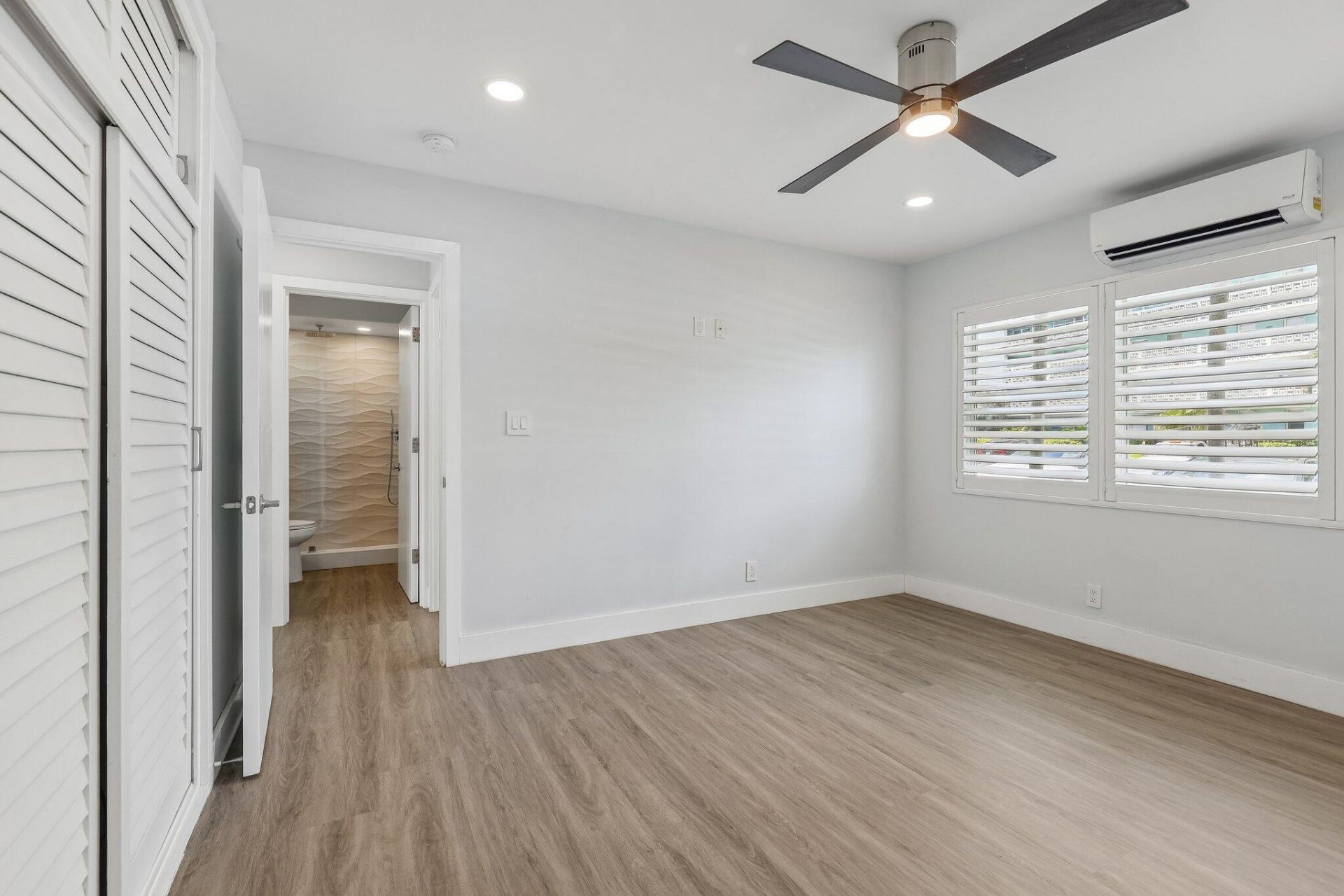 1850 S Ocean Drive, Unit 111, Fort Lauderdale, FL 33316 Photo