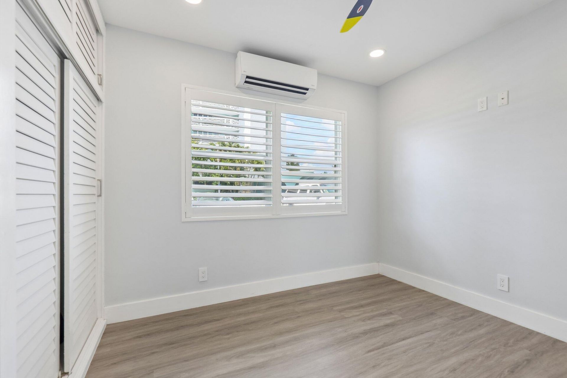 1850 S Ocean Drive, Unit 111, Fort Lauderdale, FL 33316 Photo