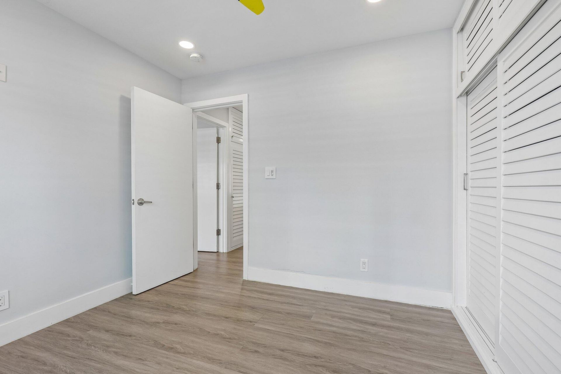 1850 S Ocean Drive, Unit 111, Fort Lauderdale, FL 33316 Photo