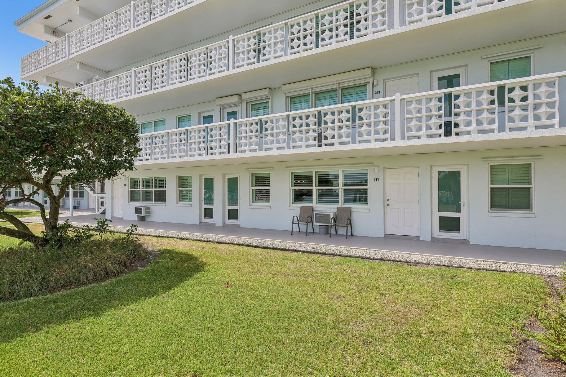 1850 S Ocean Drive, Unit 111, Fort Lauderdale, FL 33316 Photo