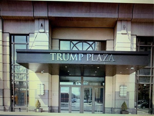 175 Huguenot Street , Unit 2205, New Rochelle, NY 10801