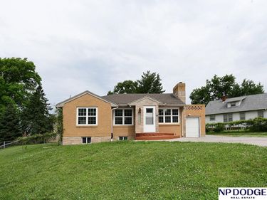 3702 N 60 Street, Omaha, NE 68104