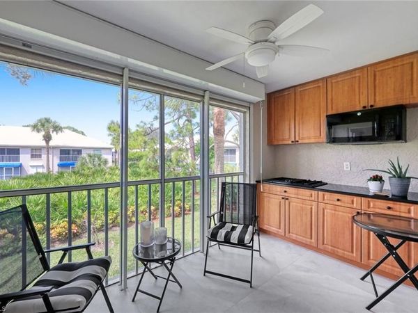 881 Gulf Pavilion DR , Unit 201, NAPLES, FL 34108