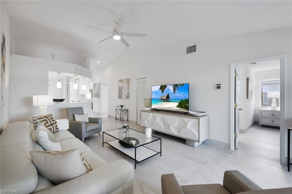 881 Gulf Pavilion Dr , Unit 201, Naples, FL 34108 Photo