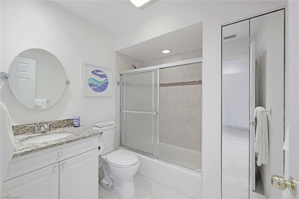 881 Gulf Pavilion Dr , Unit 201, Naples, FL 34108 Photo