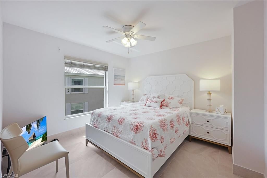 881 Gulf Pavilion Dr , Unit 201, Naples, FL 34108 Photo