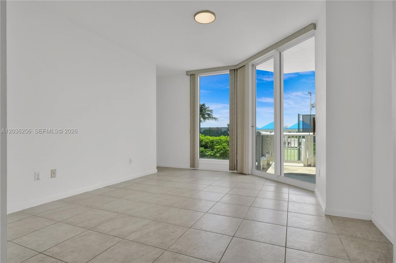 4779 Collins Ave , Unit 506, Miami Beach, FL 33140 Photo