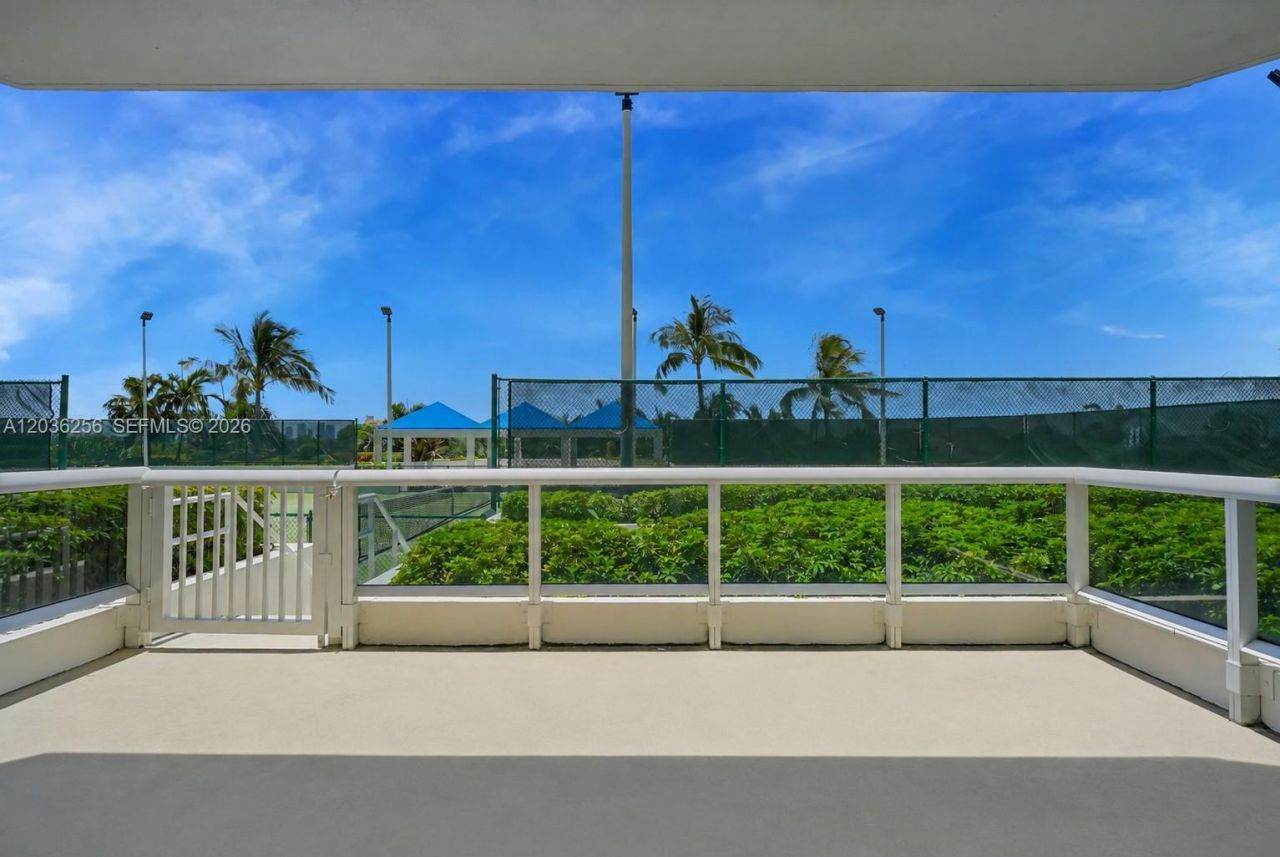 4779 Collins Ave , Unit 506, Miami Beach, FL 33140 Photo
