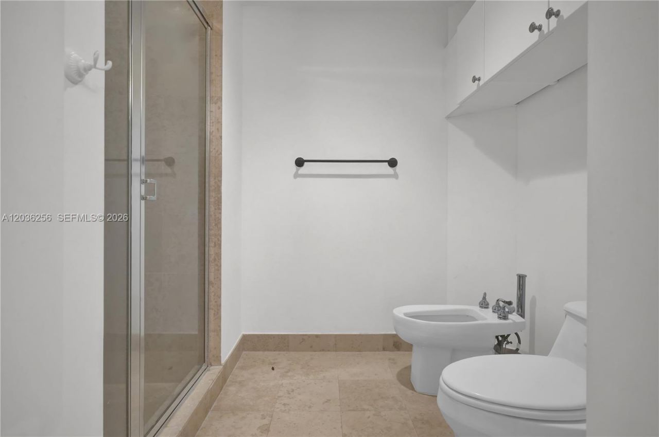 4779 Collins Ave , Unit 506, Miami Beach, FL 33140 Photo
