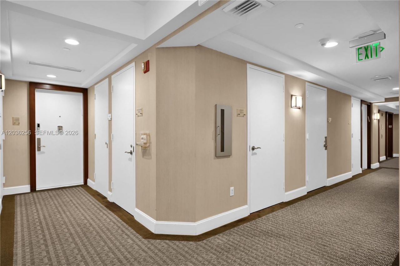 4779 Collins Ave , Unit 506, Miami Beach, FL 33140 Photo