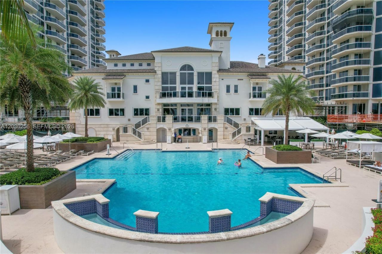 4779 Collins Ave , Unit 506, Miami Beach, FL 33140 Photo