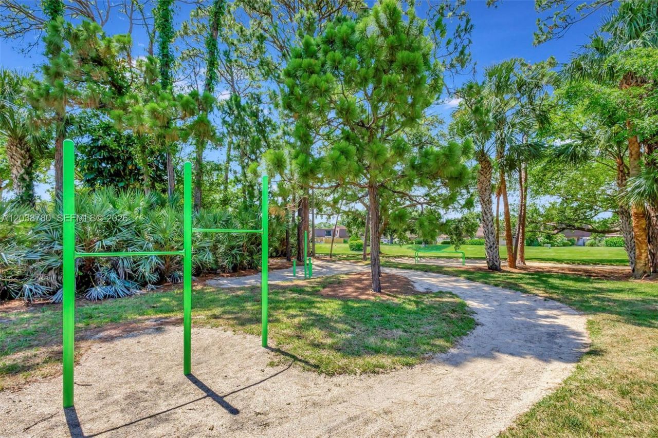 114 1st Ln , Palm Beach Gardens, FL 33418 Photo