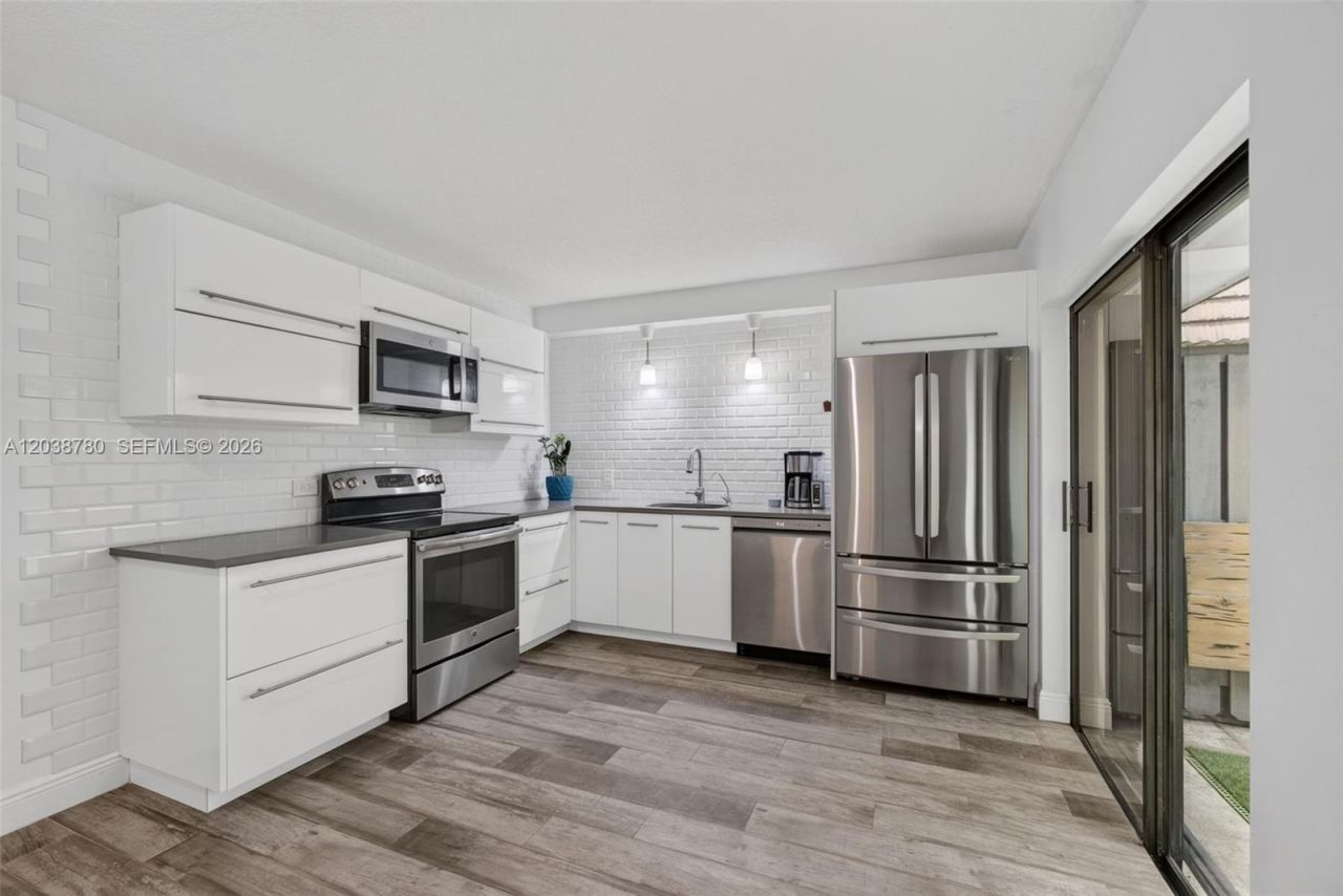 114 1st Ln , Palm Beach Gardens, FL 33418 Photo