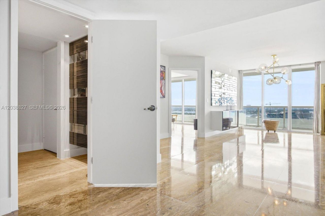 50 Biscayne Blvd , Unit 2510, Miami, FL 33132 Photo