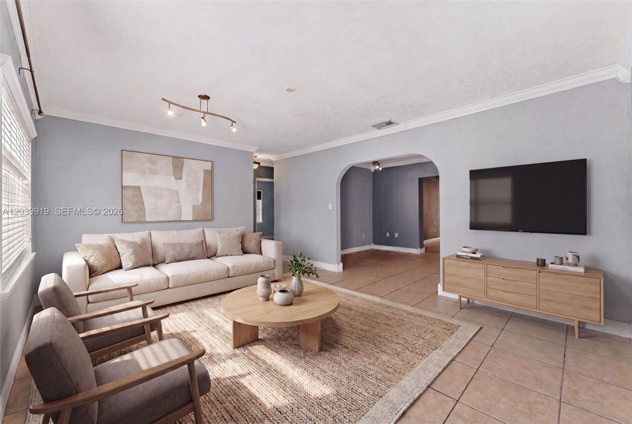 920 NW 35th Ave, Miami, FL 33125 Photo