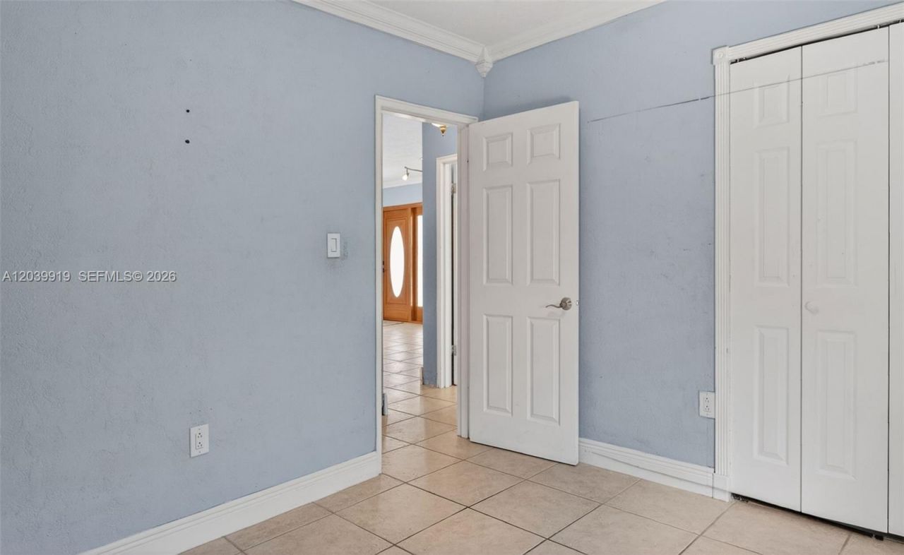 920 NW 35th Ave, Miami, FL 33125 Photo