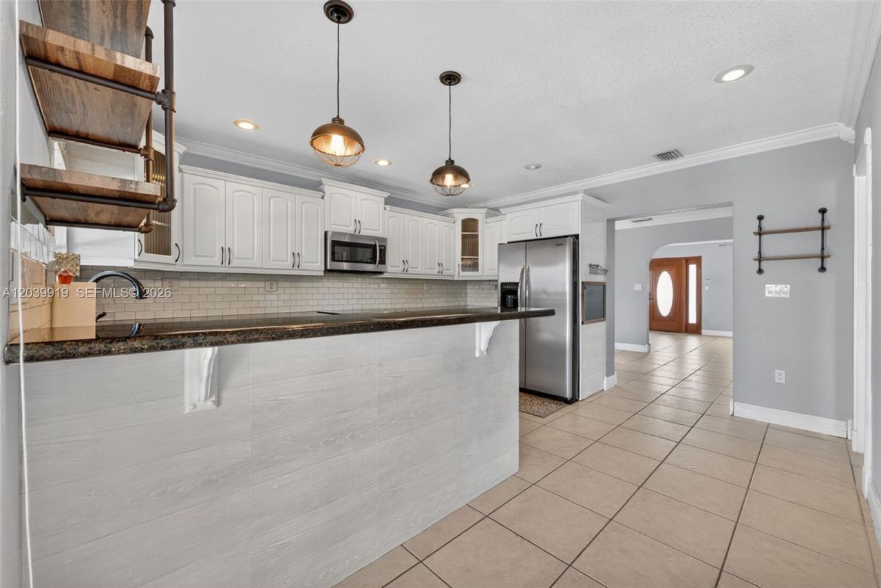 920 NW 35th Ave, Miami, FL 33125 Photo