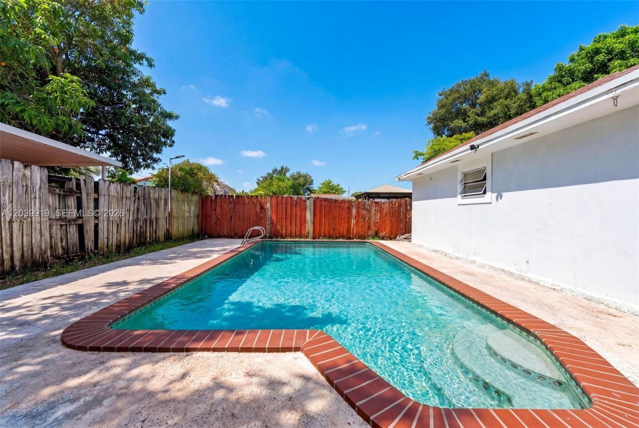 920 NW 35th Ave, Miami, FL 33125 Photo