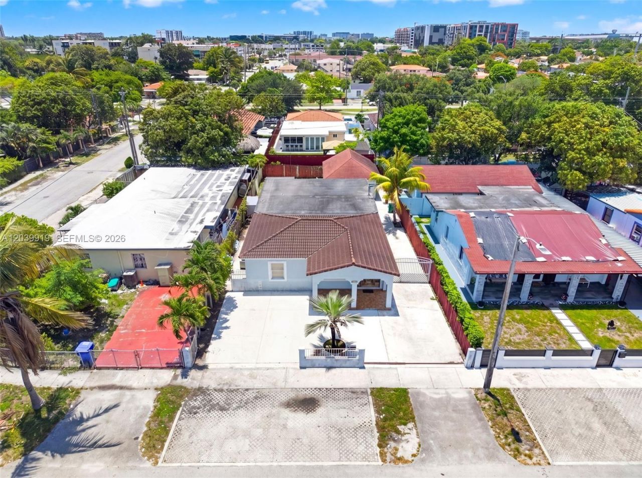 920 NW 35th Ave, Miami, FL 33125 Photo