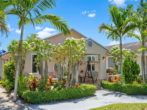 12243 SW 201st Ter, Miami, FL 33177