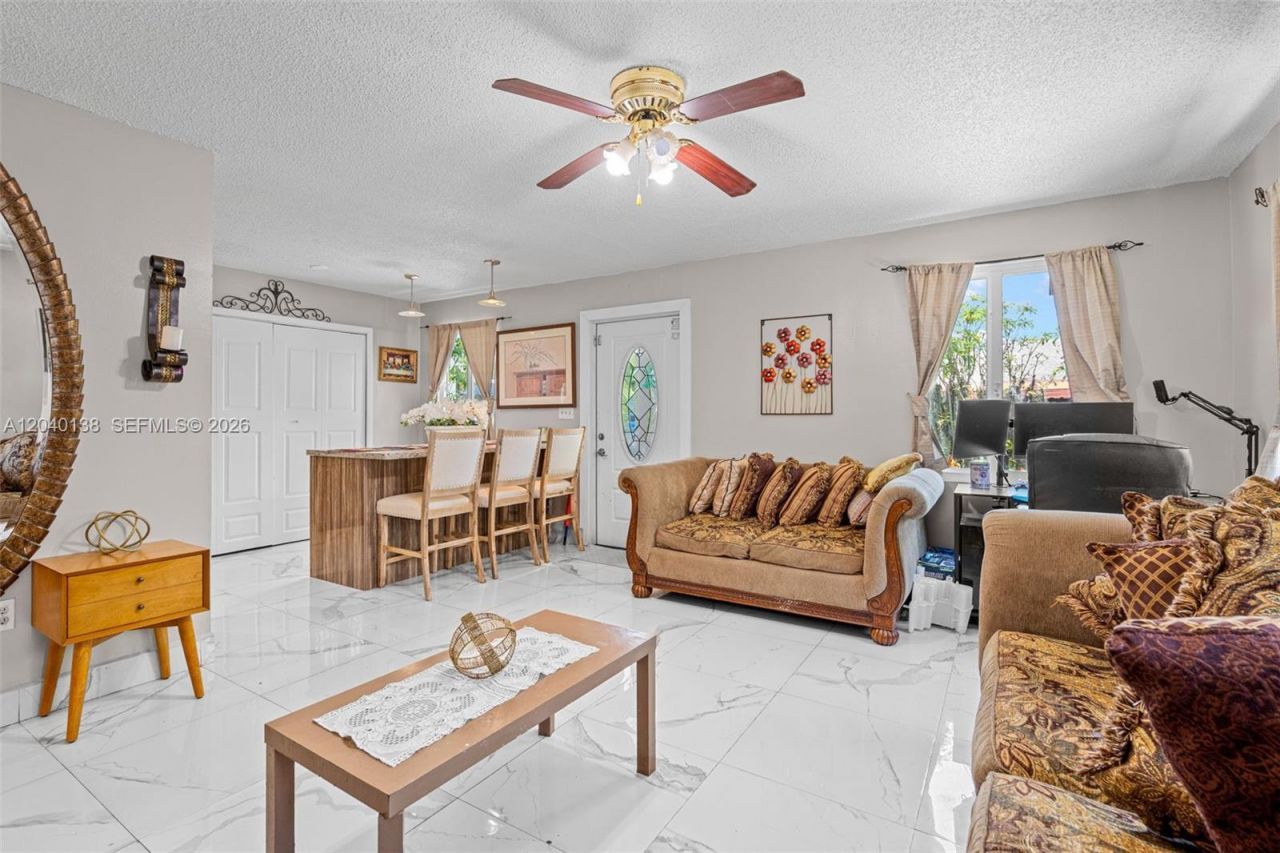 12243 SW 201st Ter, Miami, FL 33177 Photo