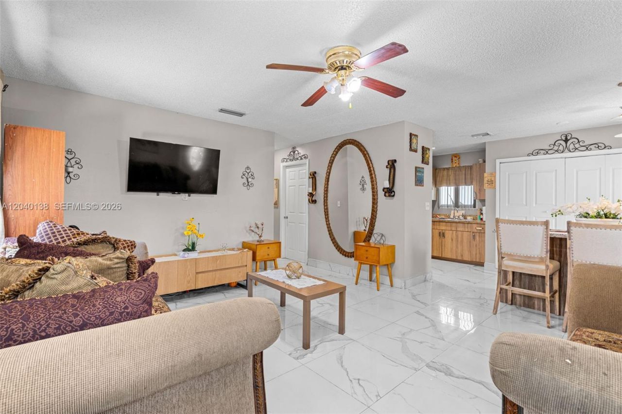 12243 SW 201st Ter, Miami, FL 33177 Photo