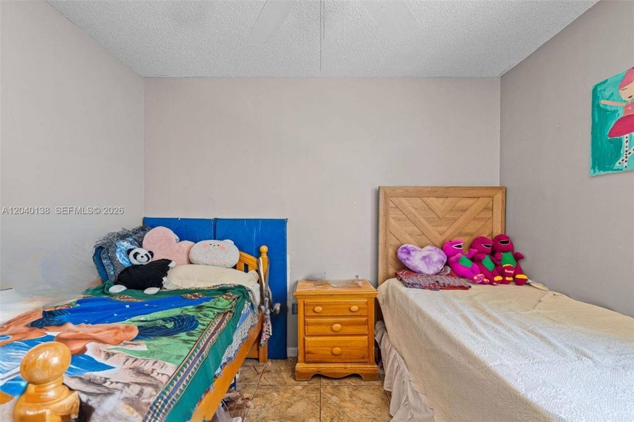 12243 SW 201st Ter, Miami, FL 33177 Photo