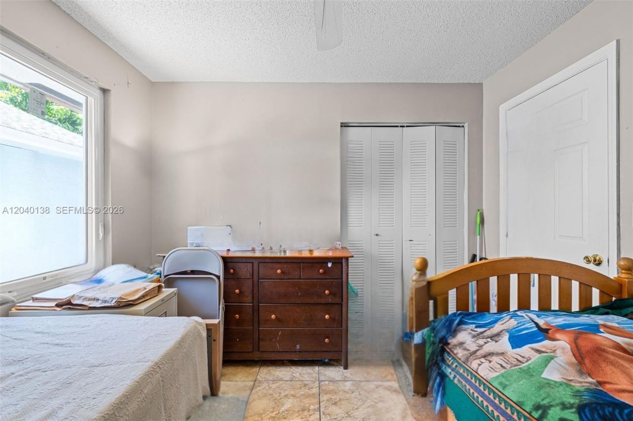 12243 SW 201st Ter, Miami, FL 33177 Photo