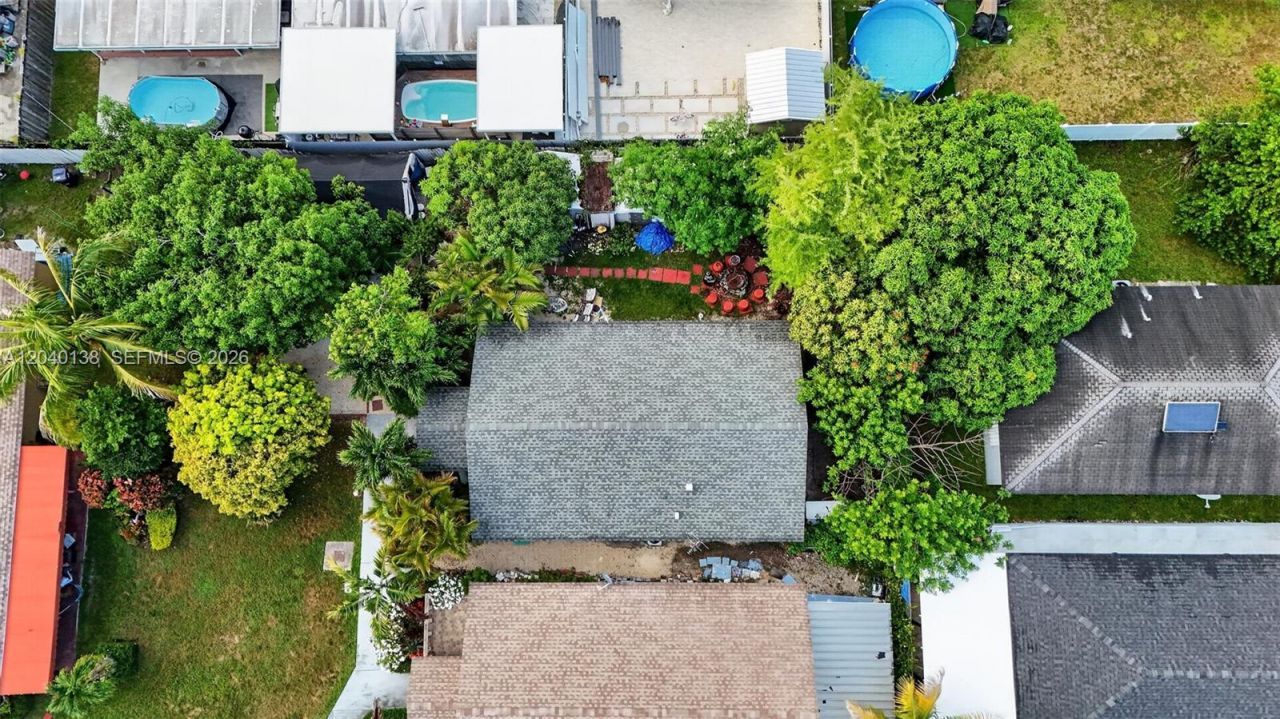 12243 SW 201st Ter, Miami, FL 33177 Photo