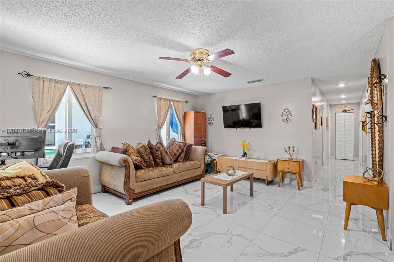 12243 SW 201st Ter, Miami, FL 33177 Photo