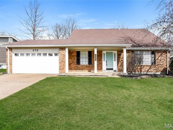 272 Village Meadow Drive , Ballwin, MO 63021