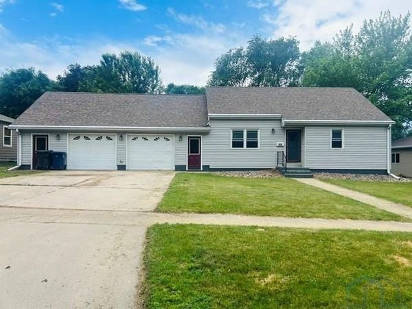 905 S Marshall Street, Rock Rapids, IA 51246