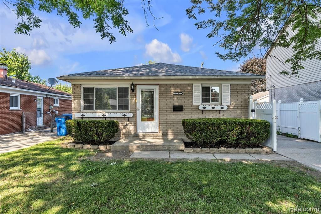 4197 Monroe Street, Dearborn Heights, MI 48125 Main Photo