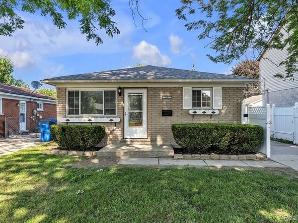 4197 Monroe Street, Dearborn Heights, MI 48125