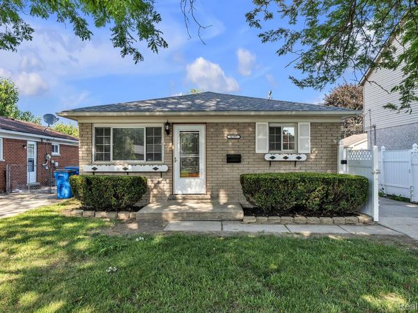 4197 Monroe Street, Dearborn Heights, Mi 48125