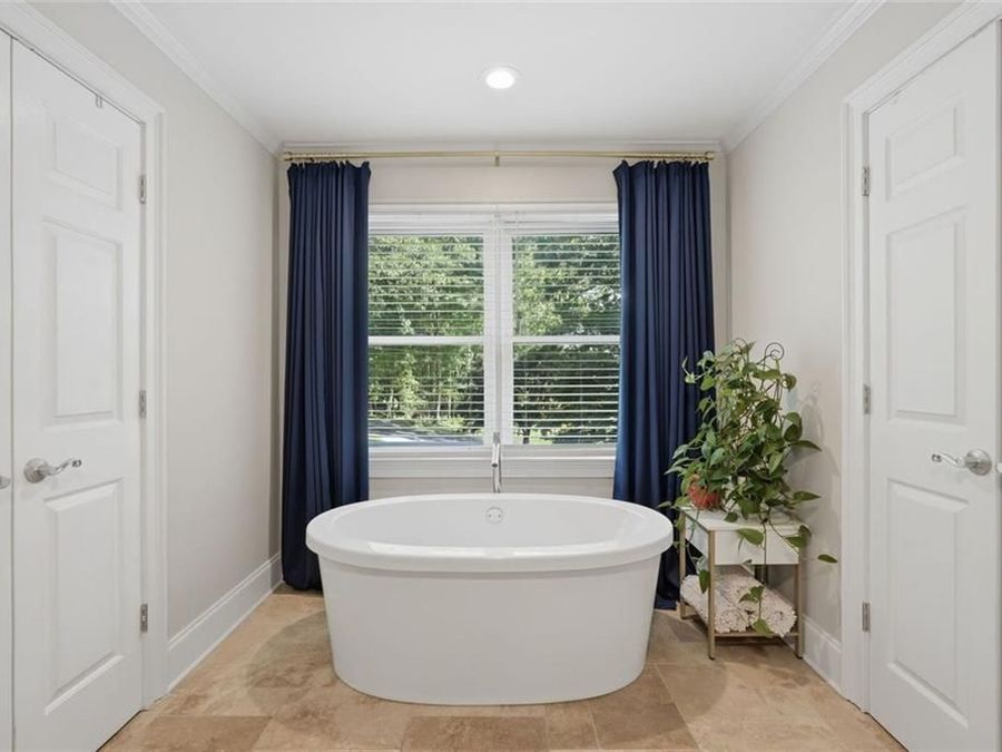 Property Image 29