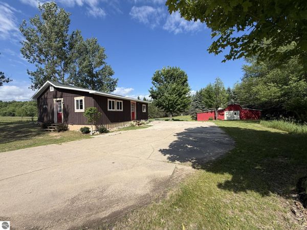 6855 Sharon Road, SW W, Fife Lake, MI 49633
