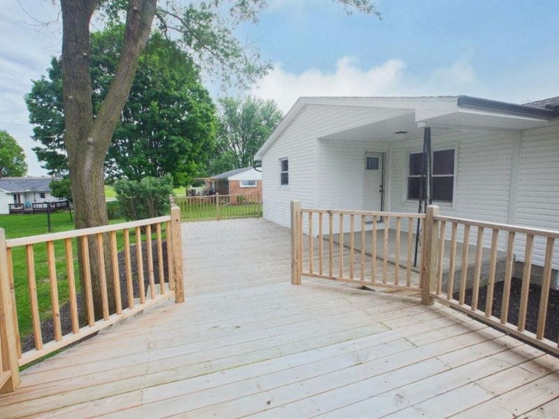 1 Freeway Avenue, Fredericktown, OH 43019 Photo 18