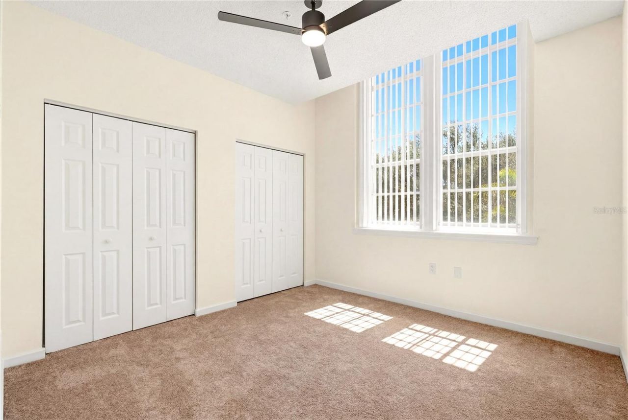 701 Mirror Lake Drive N, Unit 202, Saint Petersburg, FL 33701 Photo
