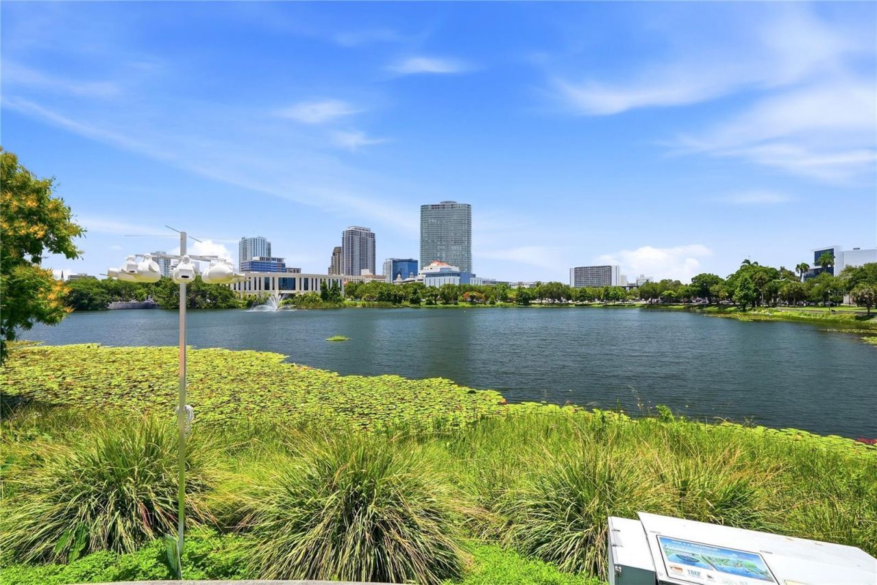 701 Mirror Lake Drive N, Unit 202, Saint Petersburg, FL 33701 Photo
