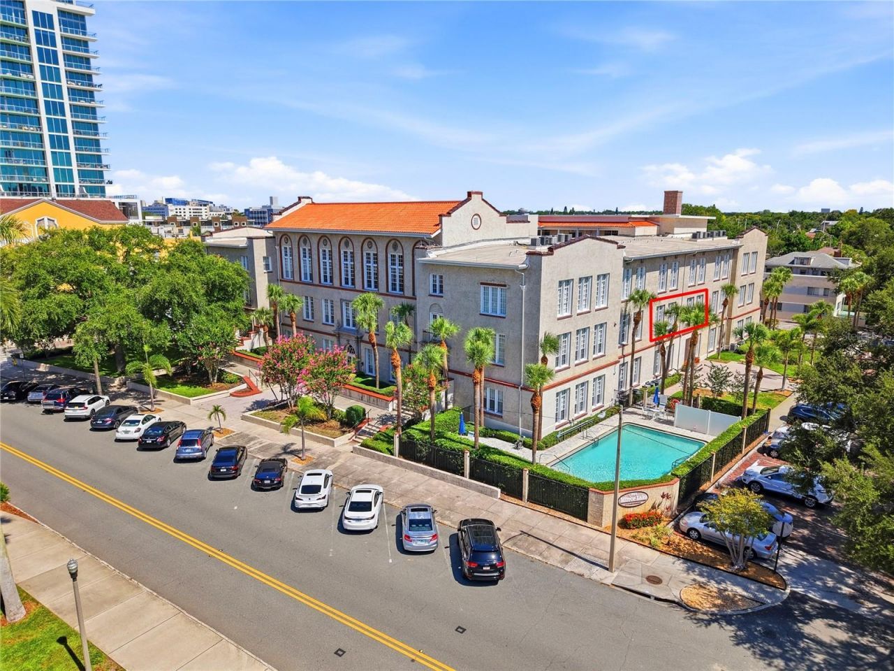 701 Mirror Lake Drive N, Unit 202, Saint Petersburg, FL 33701 Photo