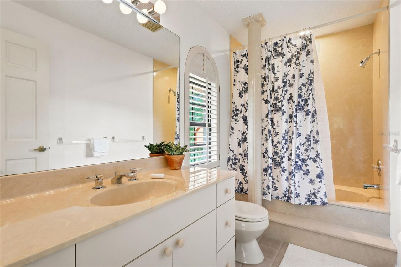 5359 Saddlebrook Way, Wesley Chapel, FL 33543 Photo