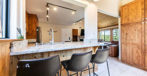 11565 Snowpeak Way, Truckee, CA 96161 Photo