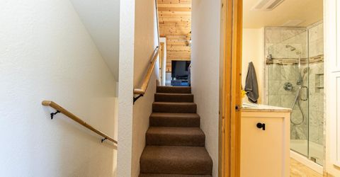11565 Snowpeak Way, Truckee, CA 96161 Photo