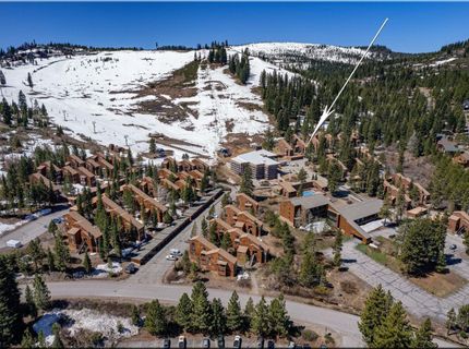 11565 Snowpeak Way, Truckee, CA 96161 Photo