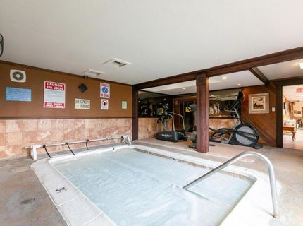 11565 Snowpeak Way, Truckee, CA 96161 Photo
