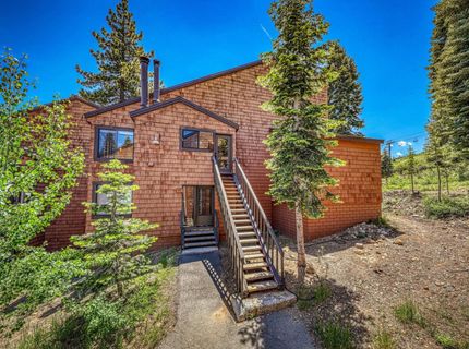 11565 Snowpeak Way, Truckee, CA 96161 Photo