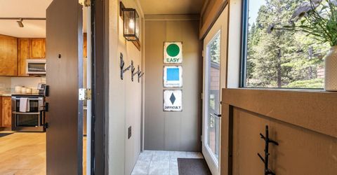 11565 Snowpeak Way, Truckee, CA 96161 Photo